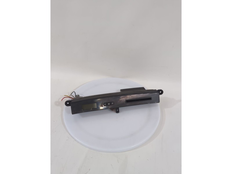 Recambio de pantalla multifuncion para hyundai tucson (jm) 2.0 crdi referencia OEM IAM 945102E001  