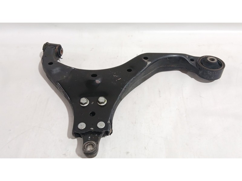 Recambio de brazo suspension inferior delantero derecho para hyundai tucson (jm) 2.0 crdi referencia OEM IAM 5450002EXXX  