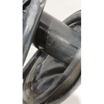 Recambio de amortiguador trasero derecho para hyundai tucson (jm) 2.0 crdi referencia OEM IAM 553612E501  