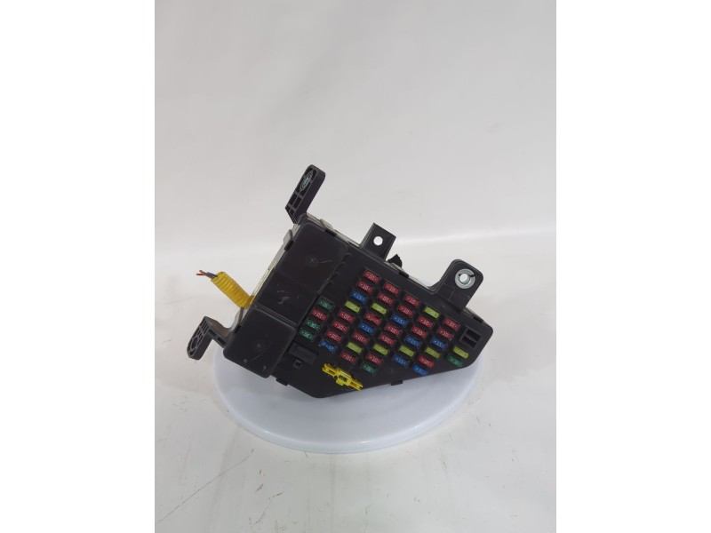 Recambio de caja reles / fusibles para hyundai tucson (jm) 2.0 crdi referencia OEM IAM 911102E001  