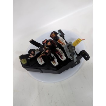 Recambio de caja reles / fusibles para hyundai tucson (jm) 2.0 crdi referencia OEM IAM 911102E001  