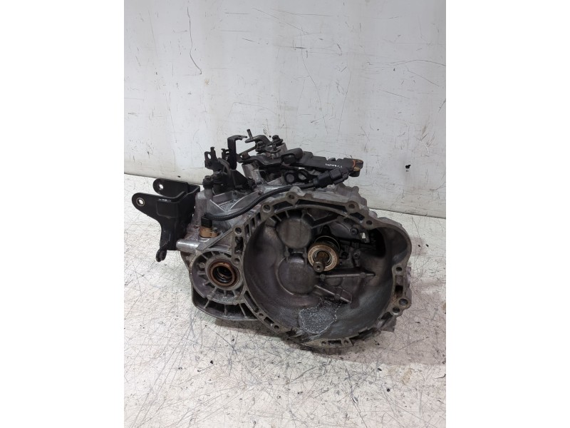 Recambio de caja cambios para hyundai tucson (jm) 2.0 crdi referencia OEM IAM S615JE003017/C0119D120081/4300024391  