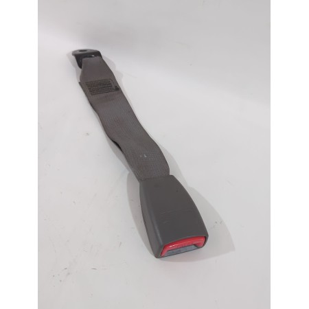 Recambio de enganche cinturon trasero central para hyundai tucson (jm) 2.0 crdi referencia OEM IAM 898402E100DD  