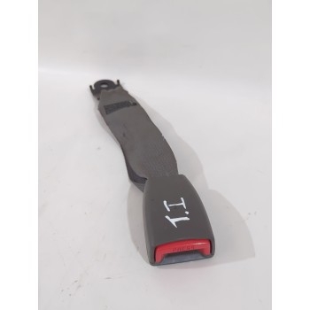 Recambio de enganche cinturon trasero izquierdo para hyundai tucson (jm) 2.0 crdi referencia OEM IAM 898302E000DD  