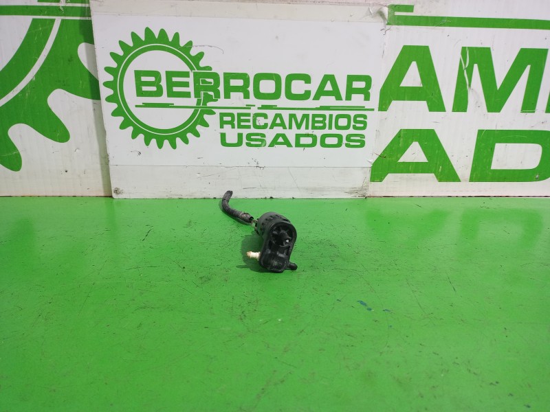 Recambio de bomba limpia para fiat 500 cabrio (150) lounge referencia OEM IAM 71740942  