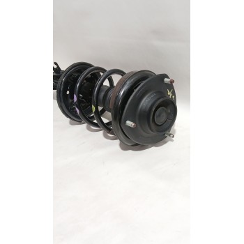 Recambio de amortiguador delantero izquierdo para hyundai tucson (jm) 2.0 crdi referencia OEM IAM 546512E500  