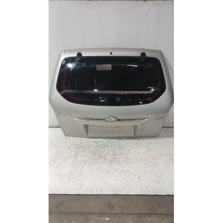 Recambio de porton trasero para hyundai tucson (jm) 2.0 crdi referencia OEM IAM 737002E050  