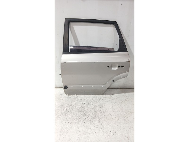 Recambio de puerta trasera izquierda para hyundai tucson (jm) 2.0 crdi referencia OEM IAM 770032E020  
