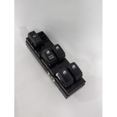 Recambio de mando elevalunas delantero izquierdo para hyundai tucson (jm) 2.0 crdi referencia OEM IAM 935702E000DD  