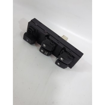 Recambio de mando elevalunas delantero izquierdo para hyundai tucson (jm) 2.0 crdi referencia OEM IAM 935702E000DD  