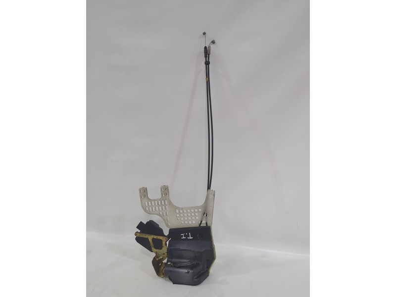 Recambio de cerradura puerta trasera izquierda para hyundai tucson (jm) 2.0 crdi referencia OEM IAM 814102E000  