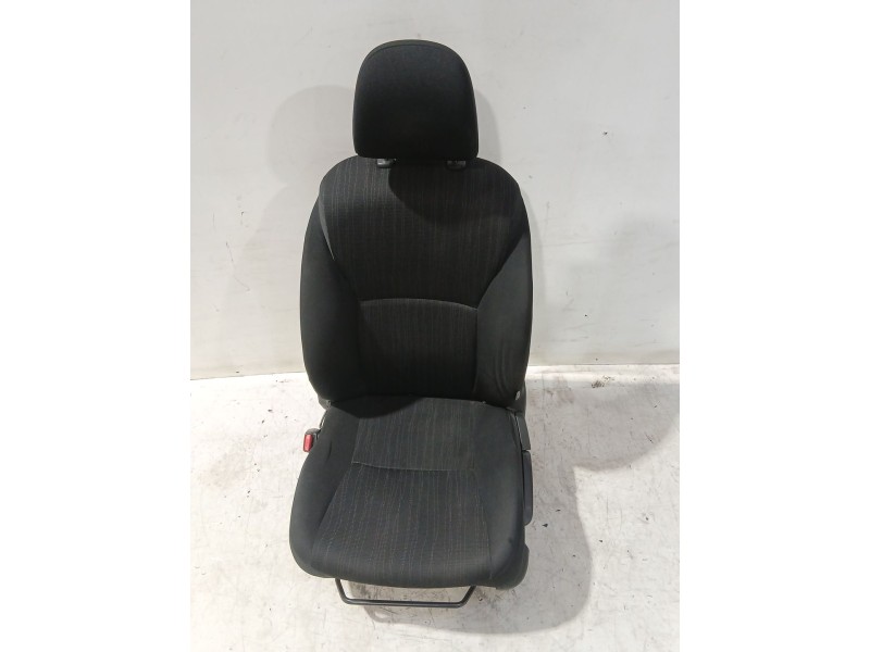 Recambio de asiento delantero izquierdo para toyota auris (_e15_) 1.6 (zre151_) referencia OEM IAM 7144002N80B2  