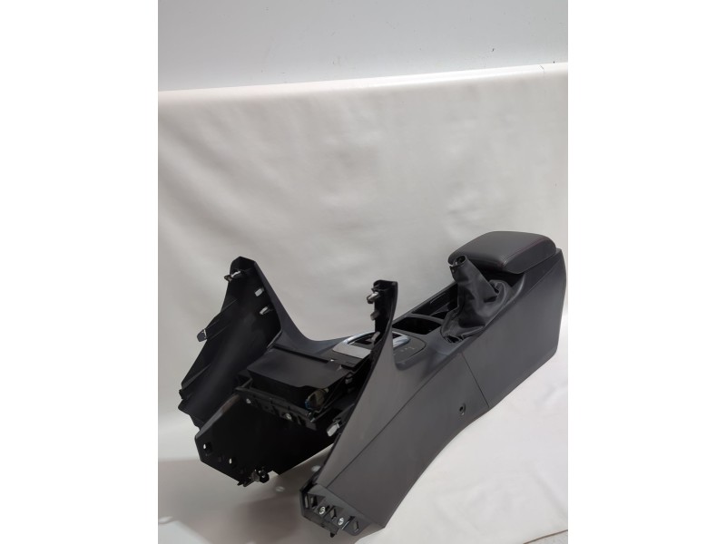 Recambio de consola central para mazda 6 station wagon (gj, gl) 2.2 d referencia OEM IAM GHP964321  