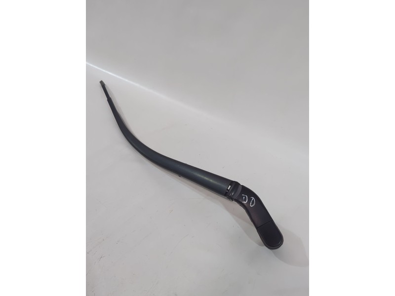 Recambio de brazo limpia delantero derecho para mazda 6 station wagon (gj, gl) 2.2 d referencia OEM IAM GHR167321  