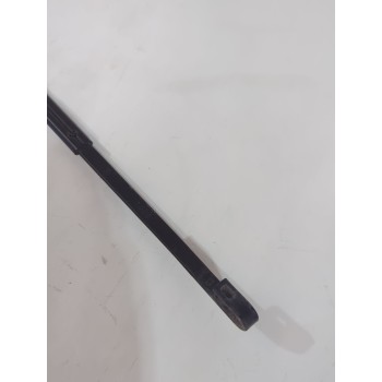 Recambio de brazo limpia delantero derecho para mazda 6 station wagon (gj, gl) 2.2 d referencia OEM IAM GHR167321  