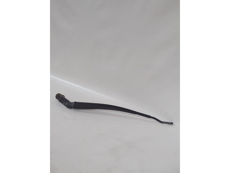 Recambio de brazo limpia delantero izquierdo para mazda 6 station wagon (gj, gl) 2.2 d referencia OEM IAM GHP967321A  
