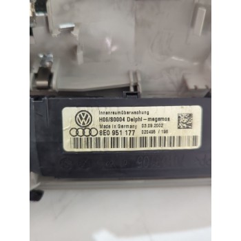 Recambio de luz interior para audi a4 b6 (8e2) 2.0 referencia OEM IAM 8E0951177  