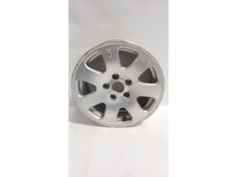 Recambio de llanta para audi a4 b6 (8e2) 2.0 referencia OEM IAM 8E0601025  