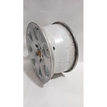 Recambio de llanta para audi a4 b6 (8e2) 2.0 referencia OEM IAM 8E0601025  