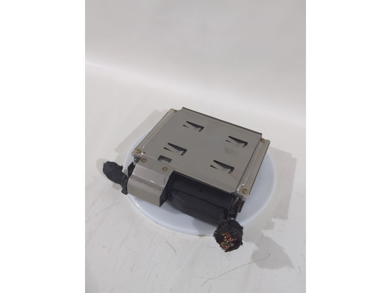 Recambio de centralita motor uce para audi a4 b6 (8e2) 2.0 referencia OEM IAM 8E0907411  