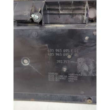 Recambio de piloto trasero central para audi a6 c5 (4b2, 4b4) 2.5 tdi referencia OEM IAM 4B5945695E  