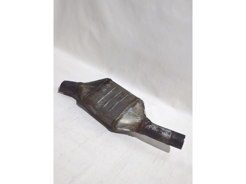 Recambio de catalizador para audi a6 c5 (4b2, 4b4) 2.5 tdi referencia OEM IAM 4D0131090MX/4B0131701P  