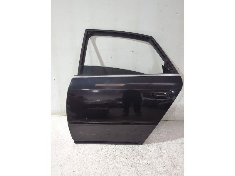 Recambio de puerta trasera izquierda para audi a6 c5 (4b2, 4b4) 2.5 tdi referencia OEM IAM 4B0833051  