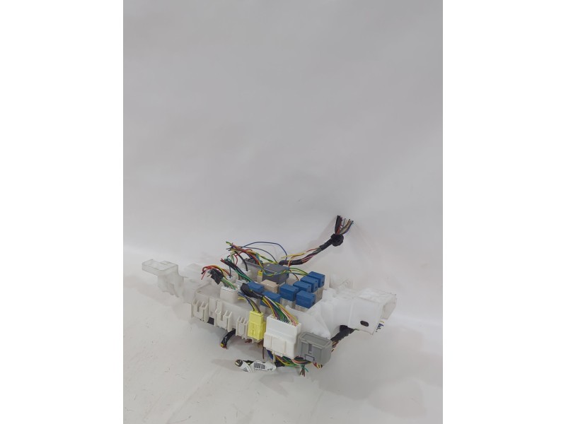 Recambio de caja reles / fusibles para suzuki sx4 s-cross (jy) 1.4 t (akk 414) referencia OEM IAM AA1A4881  