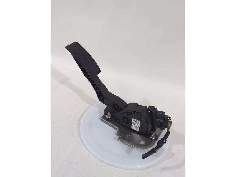 Recambio de pedal acelerador para suzuki sx4 s-cross (jy) 1.4 t (akk 414) referencia OEM IAM 4940068L51000  