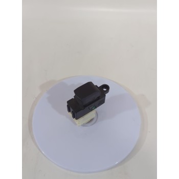 Recambio de mando elevalunas trasero derecho para suzuki sx4 s-cross (jy) 1.4 t (akk 414) referencia OEM IAM 3799568L00000  