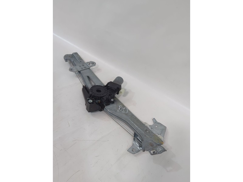 Recambio de elevalunas delantero derecho para suzuki sx4 s-cross (jy) 1.4 t (akk 414) referencia OEM IAM 8340161M01000  