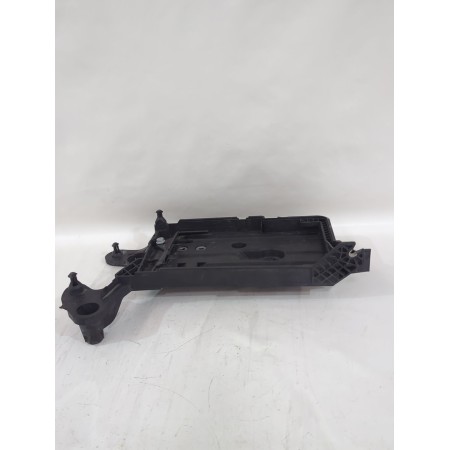 Recambio de soporte bateria para seat leon (5f1) 1.6 tdi referencia OEM IAM 5Q0915321H  
