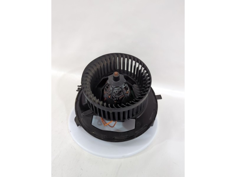 Recambio de motor calefaccion para seat leon (5f1) 1.6 tdi referencia OEM IAM 5Q1819021H/5Q1819021BL  