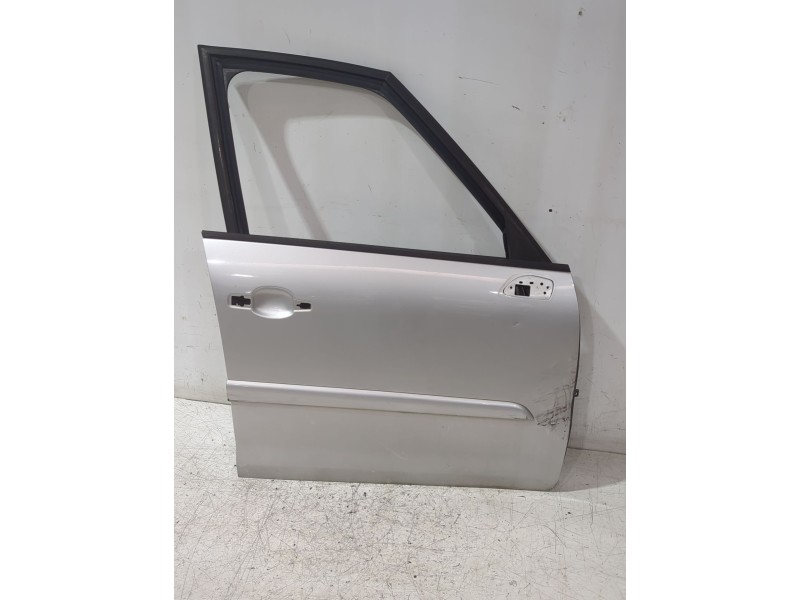 Recambio de puerta delantera derecha para citroën c4 picasso i monospace (ud_) 1.6 hdi referencia OEM IAM 9004Y0  