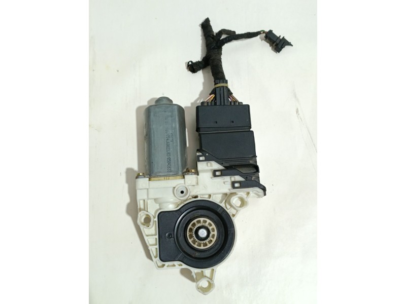 Recambio de motor elevalunas trasero izquierdo para seat toledo ii (1m2) 1.9 tdi referencia OEM IAM 101389101/7746002302  