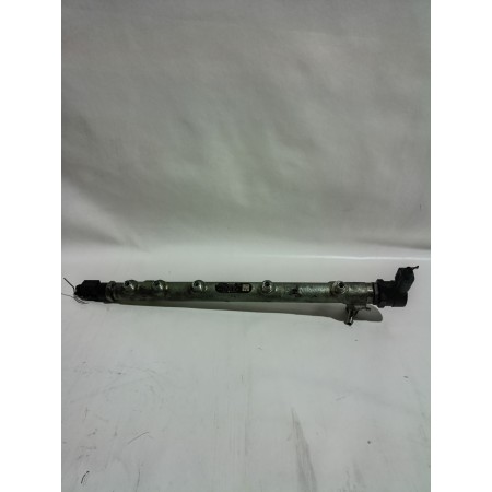 Recambio de rampa inyectora para mercedes-benz clase c (w203) c 200 cdi (203.007) referencia OEM IAM A6110700395  
