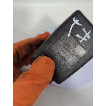 Recambio de enganche cinturon trasero izquierdo para volkswagen passat b6 (3c2) 2.0 tdi 16v referencia OEM IAM 3C0857739B  