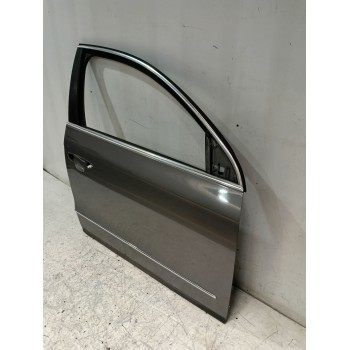 Recambio de puerta delantera derecha para volkswagen passat b6 (3c2) 2.0 tdi 16v referencia OEM IAM 3C4831056J  