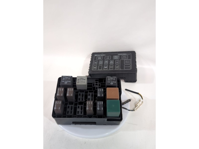 Recambio de caja reles / fusibles para ssangyong rexton / rexton ii (gab_) 2.7 xdi referencia OEM IAM 8220108024  
