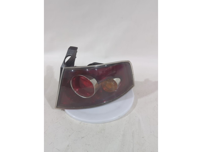 Recambio de piloto trasero derecho para seat ibiza iii (6l1) 1.4 tdi referencia OEM IAM 6L6945112B  