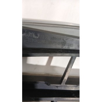 Recambio de rejilla paragolpes central para ssangyong rexton / rexton ii (gab_) 2.7 xdi referencia OEM IAM 7946008000  
