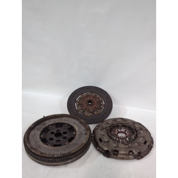 KIT EMBRAGUE 022141031S 