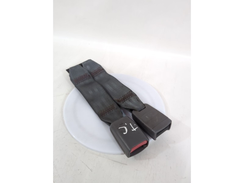 Recambio de enganche cinturon trasero izquierdo para daewoo kalos sedán (klas) 1.4 referencia OEM IAM 96403603/CPF4540  