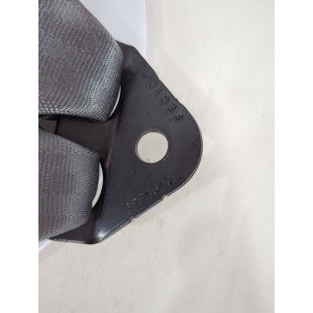 Recambio de enganche cinturon trasero izquierdo para daewoo kalos sedán (klas) 1.4 referencia OEM IAM 96403603/CPF4540  