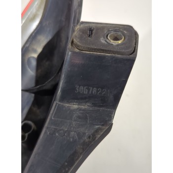 Recambio de piloto trasero derecho inferior para volvo xc90 i (275) d5 awd referencia OEM IAM 30678221/157618  
