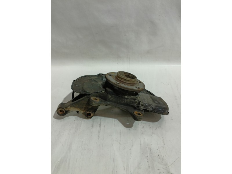 Recambio de mangueta delantera izquierda para volvo xc90 i (275) d5 awd referencia OEM IAM 30760561  