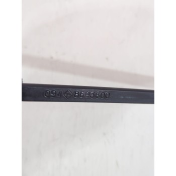 Recambio de brazo limpia delantero derecho para volvo xc90 i (275) d5 awd referencia OEM IAM 8693600  
