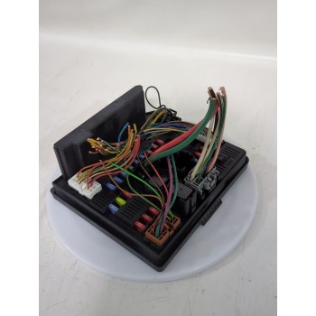 CAJA RELES / FUSIBLES 284B7JD02A 