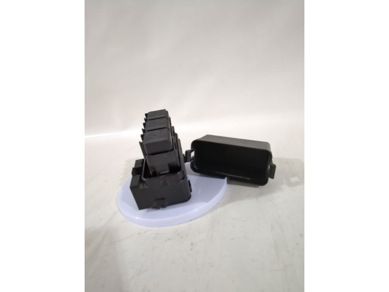 Recambio de caja reles / fusibles para nissan qashqai i (j10, nj10) 1.5 dci referencia OEM IAM 64200049  