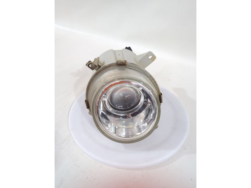 Recambio de faro antiniebla izquierdo para hyundai terracan (hp) 2.9 crdi 4wd referencia OEM IAM 92201H1050  